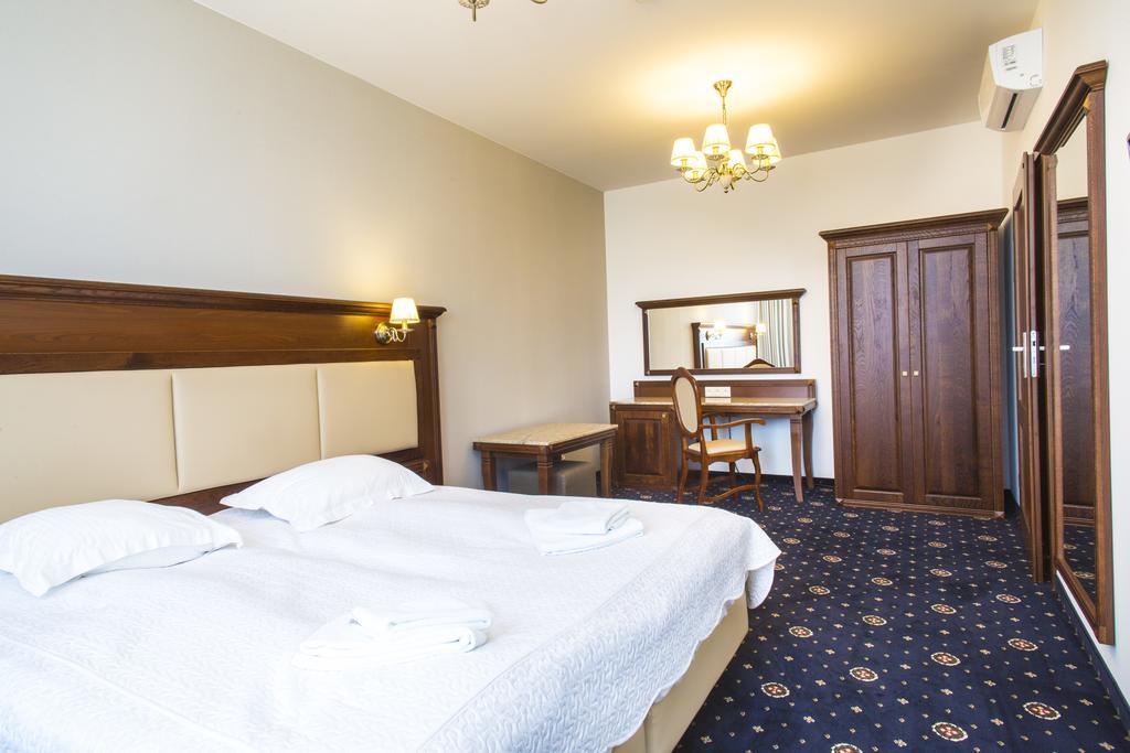 Hotel Nad Raba - Bochnia Εξωτερικό φωτογραφία